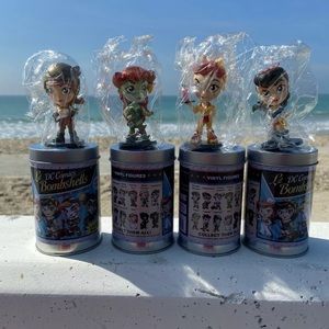 DC COMICS Lil Bombshells Series 1.5 Lot 4 figures